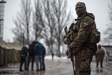 Ukraine bắt 2 lính biên phòng Nga