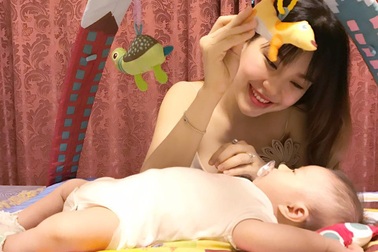 Những hot girl “lên chức” mẹ trong năm 2016