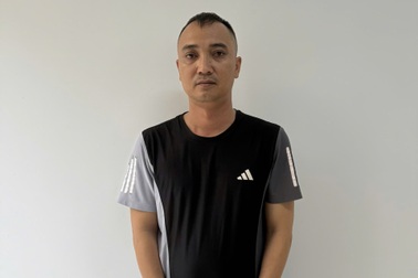 Chặn bắt tài xế ô tô đánh người đàn ông chở con đi học ở Bình Dương