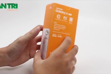 Đập hộp Galaxy J7 chính hãng tại Việt Nam