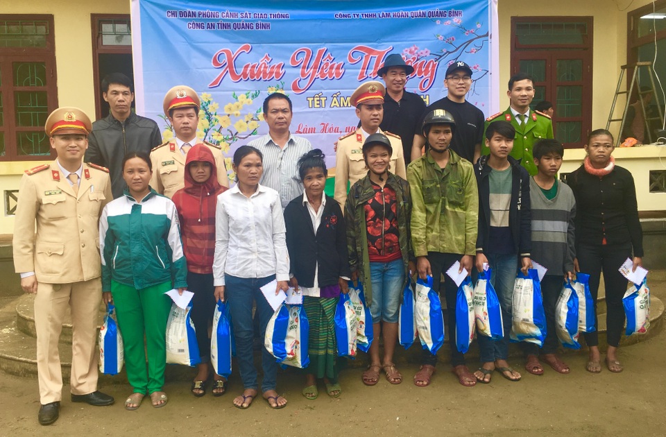 Một du học sinh Việt tại Mỹ mở sổ tiết kiệm làm từ thiện ở quê nhà - 3 Một du học sinh Việt tại Mỹ mở sổ tiết kiệm làm từ thiện ở quê nhà - 3