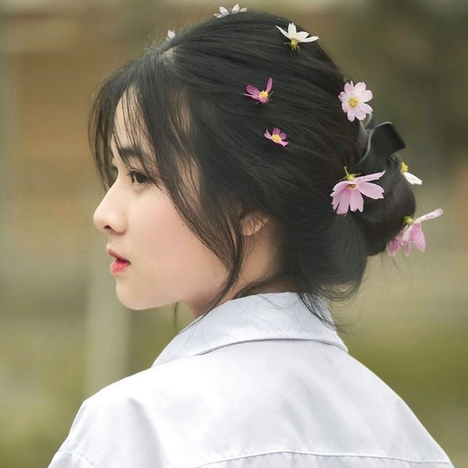 Nhan sắc trong veo “ngắm là yêu” của nữ sinh 10X Bắc Giang - 1 Nhan sắc trong veo “ngắm là yêu” của nữ sinh 10X Bắc Giang - 1