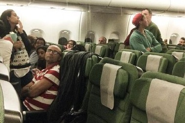 “Khách sạn bay” A380 phải hạ cánh khẩn vì khoang ngập nước