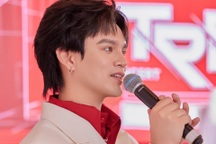 Ca sĩ Nguyễn Trần Trung Quân tái xuất sau khi bị liệt dây thần kinh số 7