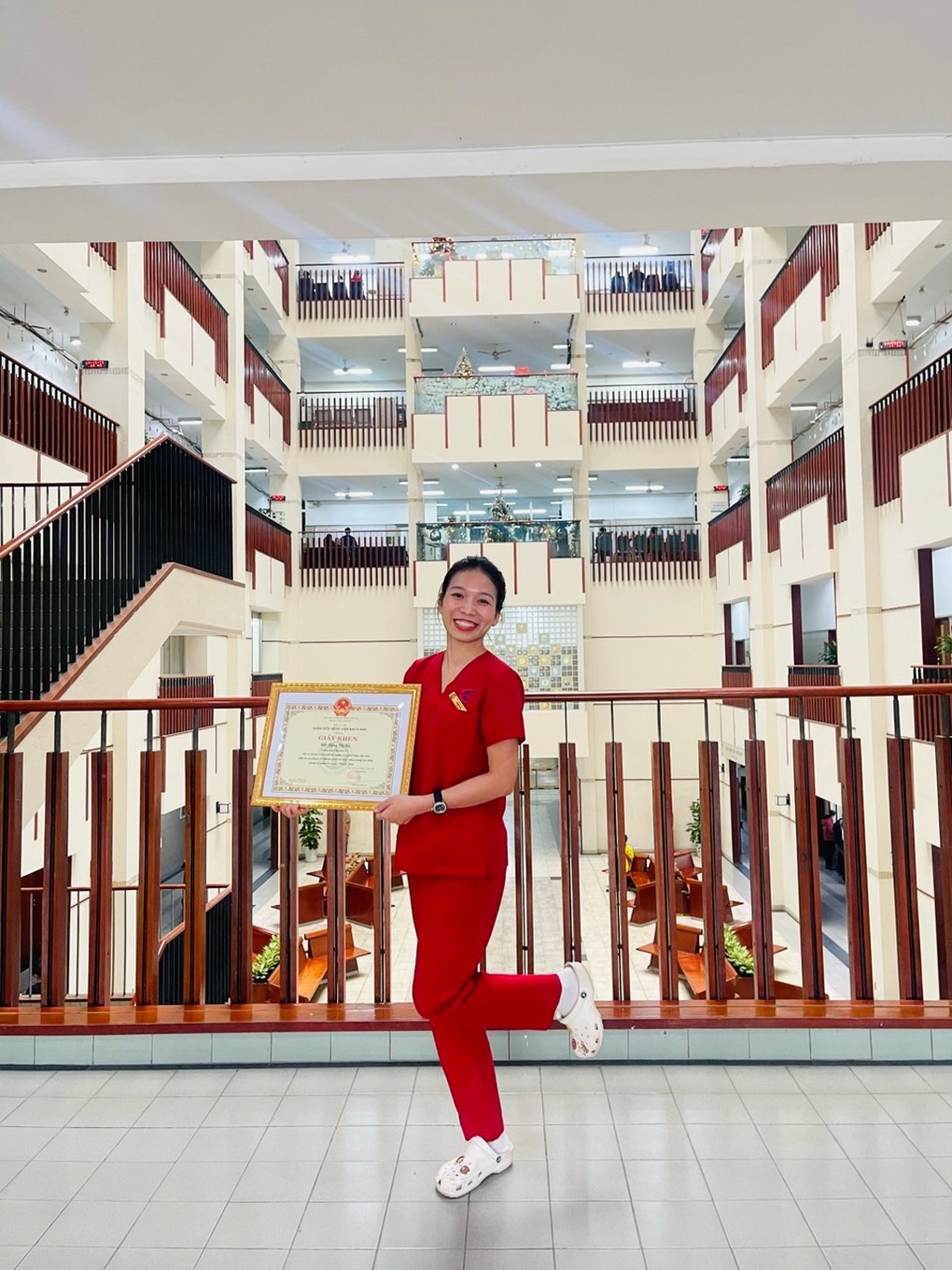 Điều dưỡng A9 cứu người trong quán ăn: Định mệnh nhờ máy bay bị trễ - 3 Điều dưỡng A9 cứu người trong quán ăn: Định mệnh nhờ máy bay bị trễ - 3
