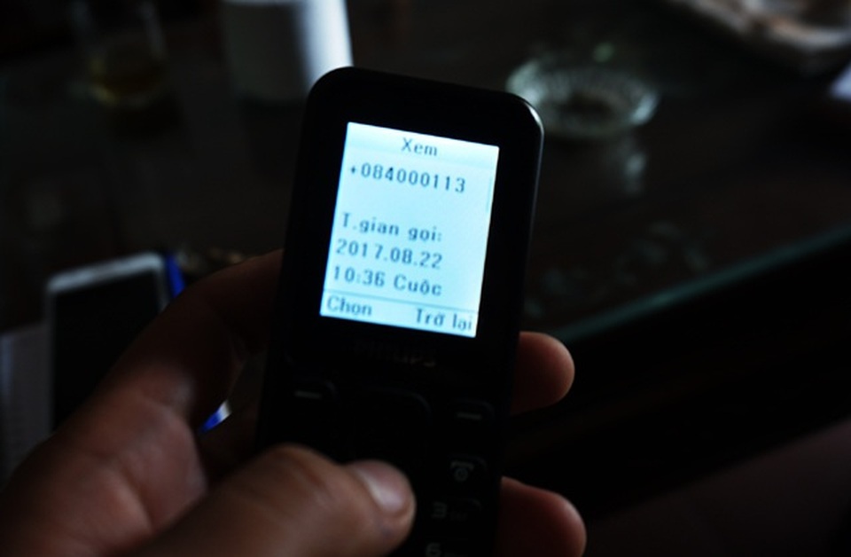 Chồng “phát điên” khi biết vợ bị lừa hơn nửa tỉ đồng qua điện thoại - 2 Chồng “phát điên” khi biết vợ bị lừa hơn nửa tỉ đồng qua điện thoại - 2