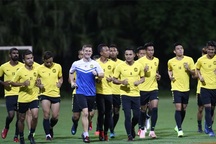 Tránh “tai mắt”, Malaysia di chuyển 50km tập kín chờ đấu đội tuyển Việt Nam