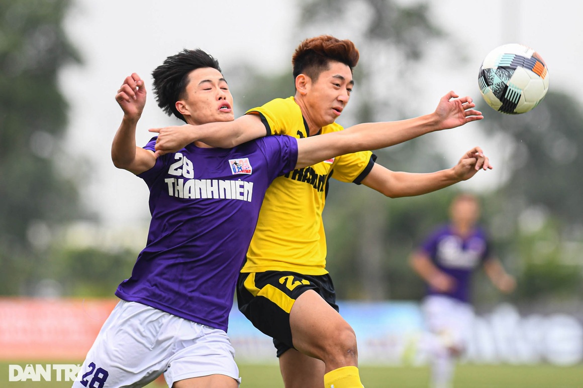 Cầu thủ U21 Hà Nội ngậm ngùi bật khóc sau trận thua chung kết U21 Quốc gia - 3 Cầu thủ U21 Hà Nội ngậm ngùi bật khóc sau trận thua chung kết U21 Quốc gia - 3