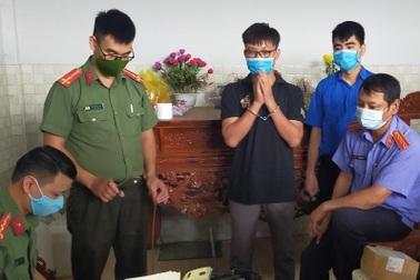 Vết trượt dài của một thầy giáo