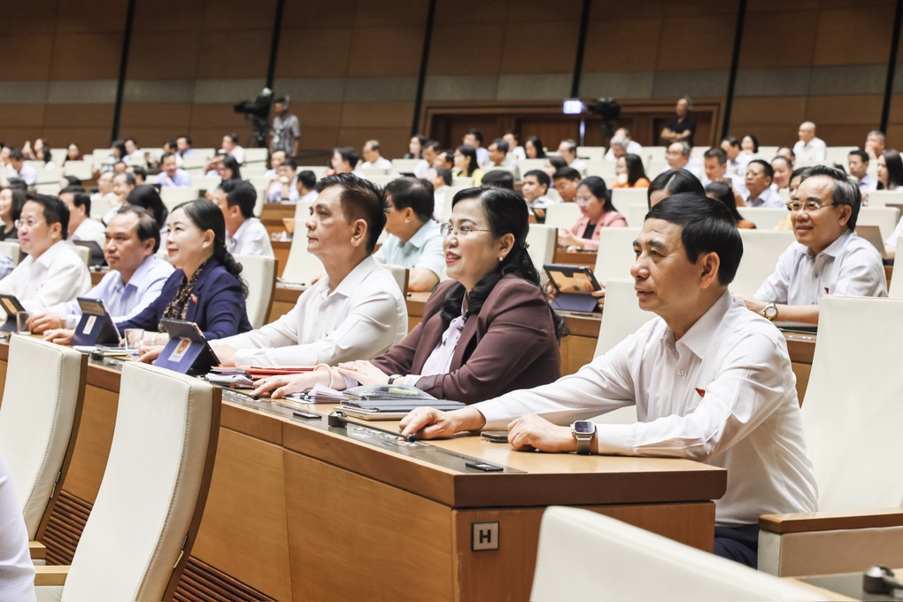 Không cấm dạy thêm, nhà giáo được hưởng mức lương cao nhất từ năm 2026 - 2
