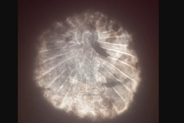 "Vén màn" bí mật của chiếc gương "ma thuật" phản chiếu hình Phật A Di Đà