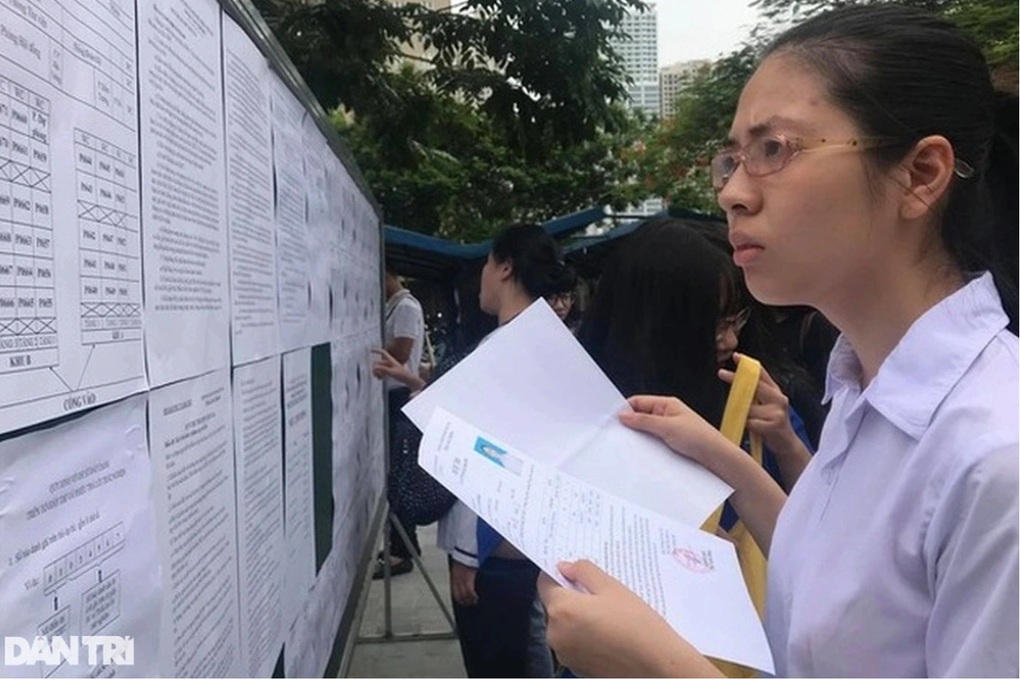 Hà Nội: Công bố chi tiết số lượng học sinh đăng ký vào lớp 10 từng trường - 1 Hà Nội: Công bố chi tiết số lượng học sinh đăng ký vào lớp 10 từng trường - 1