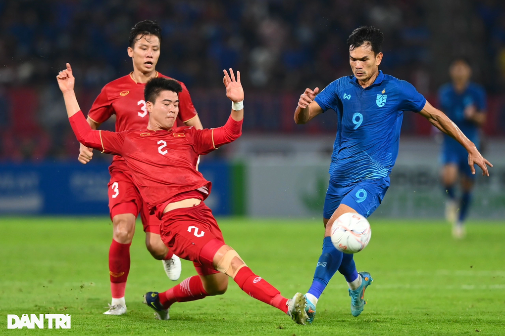Tuyển Việt Nam vào chung kết AFF Cup: Chơi tất tay, lật đổ tuyển Thái Lan - 6 Tuyển Việt Nam vào chung kết AFF Cup: Chơi tất tay, lật đổ tuyển Thái Lan - 6