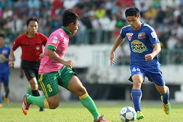 Thua Đồng Tháp, HA Gia Lai yên vị nơi chót bảng