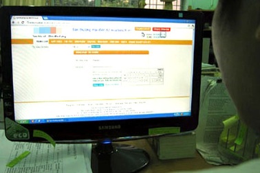 Bắt giám đốc chiếm đoạt 800 triệu bằng website bán hàng đa cấp