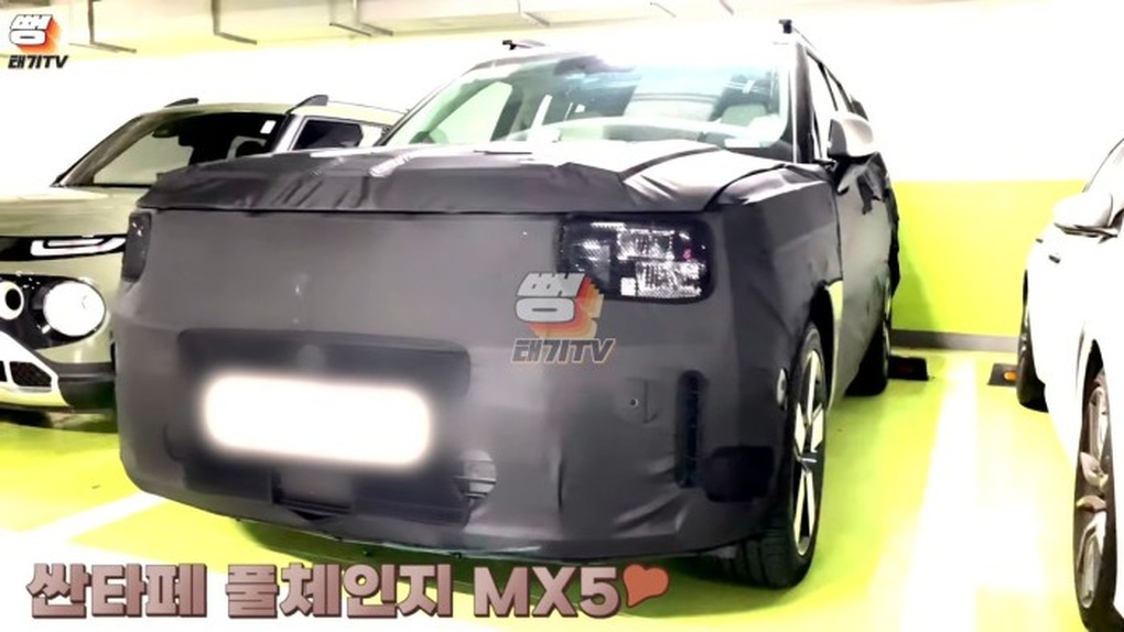 Hyundai Santa Fe thế hệ mới sẽ ra mắt sớm hơn dự kiến, thay đổi toàn diện - 1 Hyundai Santa Fe thế hệ mới sẽ ra mắt sớm hơn dự kiến, thay đổi toàn diện - 1