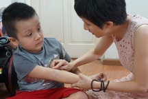 Hành trình điều trị viêm da cơ địa của cậu bé 6 tuổi