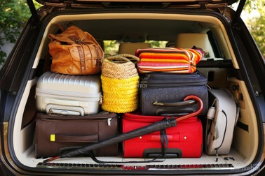 Cách sắp xếp hành lý trên ô tô gọn gàng, tối ưu cho các chuyến đi chơi