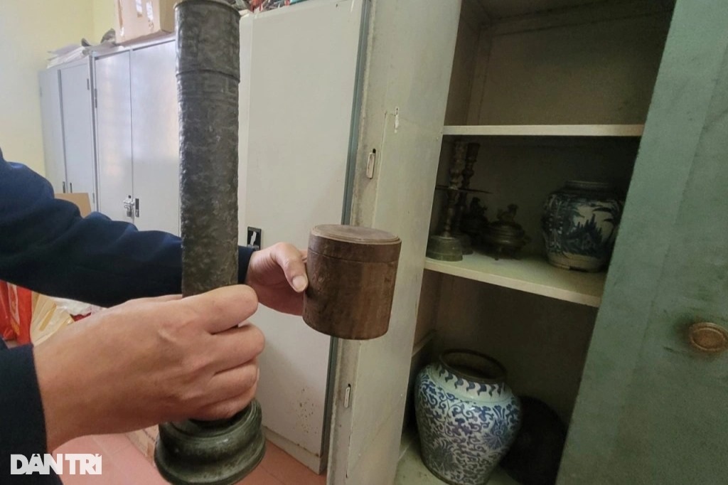 Bí ẩn đĩa đá cổ và đôi đũa thử độc của vua Lê - 5