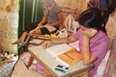 Eo sèo... phòng trọ nữ 