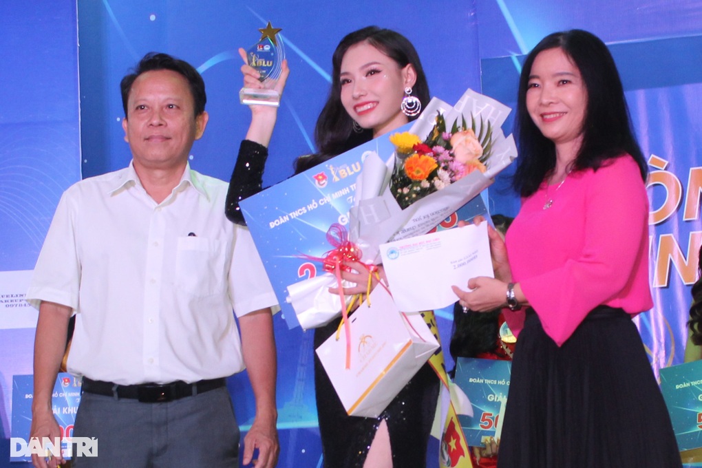 Tân Hoa khôi Trường Đại học Bạc Liêu là nữ sinh ngành mầm non cao 1m75 - 6 Tân Hoa khôi Trường Đại học Bạc Liêu là nữ sinh ngành mầm non cao 1m75 - 6