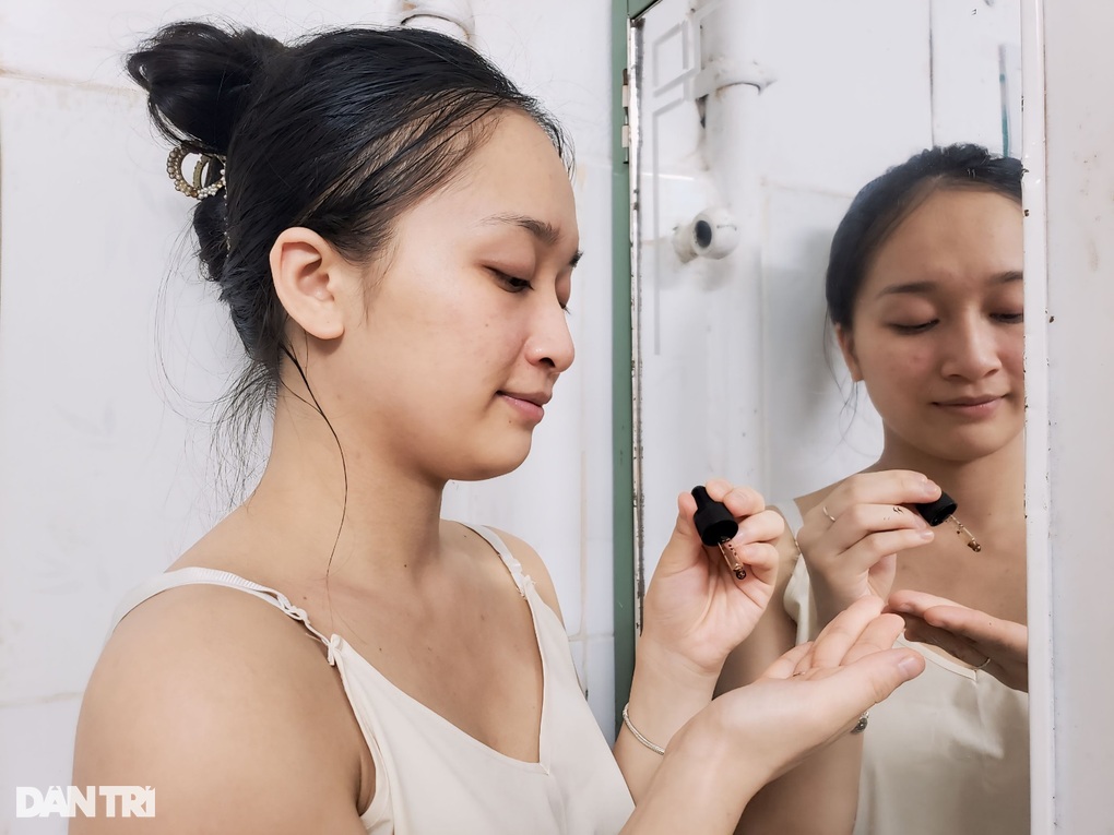 Gen Z Việt không dám ra đường khi chưa... trang điểm? - 3