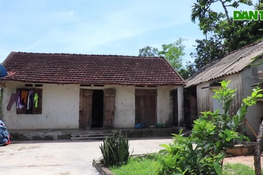 Chồng ngẩn vợ ngơ mơ một mái nhà lành lặn