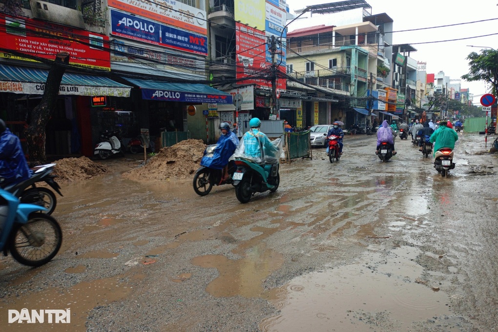 Vì sao Đà Nẵng đào đường cải tạo cống vào mùa mưa? - 2 Vì sao Đà Nẵng đào đường cải tạo cống vào mùa mưa? - 2