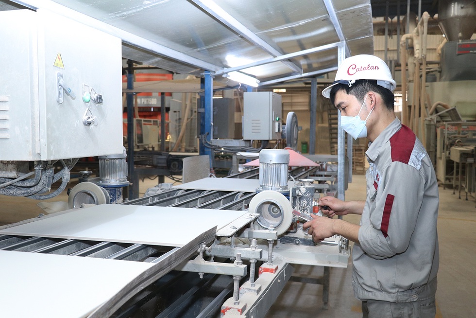 Tăng giờ làm thêm, chưa bao giờ dễ tìm đồng thuận! - 7 Tăng giờ làm thêm, chưa bao giờ dễ tìm đồng thuận! - 7