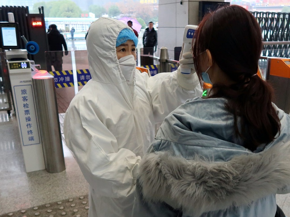 Vì sao virus corona gây hoảng loạn toàn cầu dù tỉ lệ tử vong không cao? - 1 Vì sao virus corona gây hoảng loạn toàn cầu dù tỉ lệ tử vong không cao? - 1
