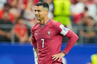 Những kỷ lục được phá vỡ tại World Cup: Dấu ấn Messi, Mbappe và Ronaldo