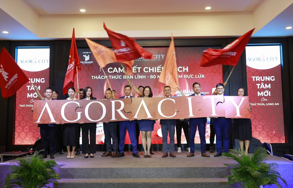 Hàng trăm chuyên viên kinh doanh ra quân dự án đô thị Agora City - 2 Hàng trăm chuyên viên kinh doanh ra quân dự án đô thị Agora City - 2