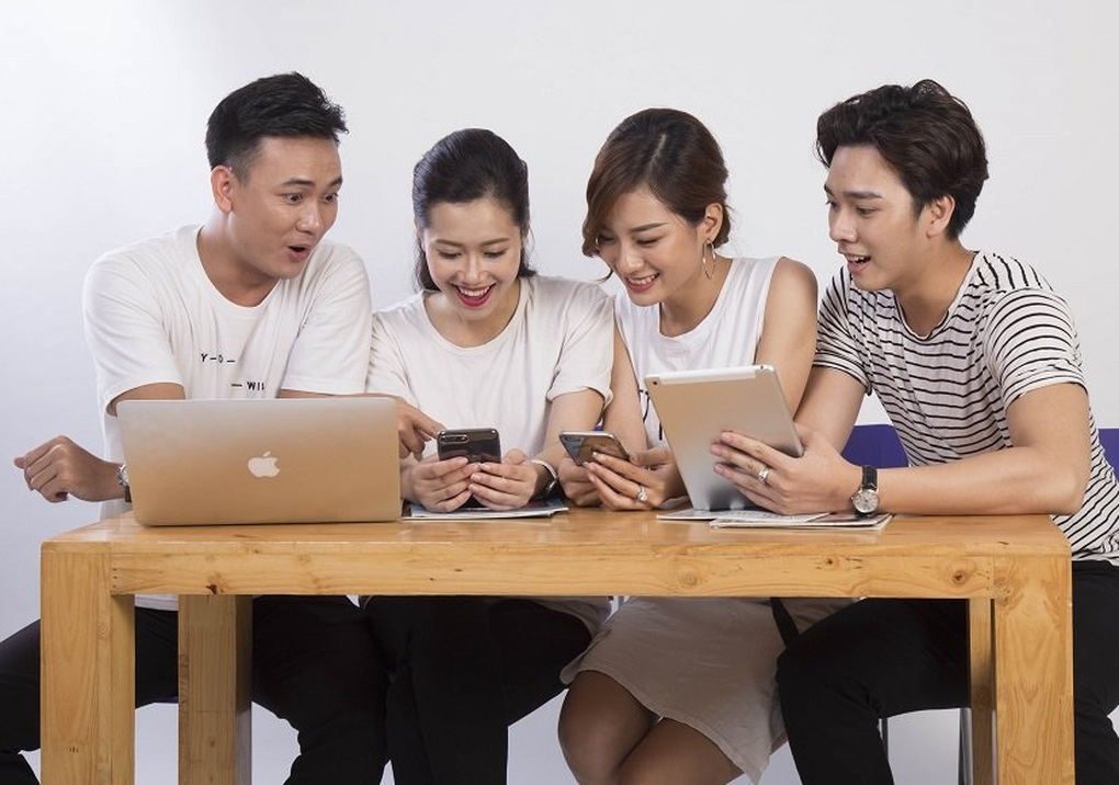 Kho giải thưởng gần 7 tỷ đồng từ VinaPhone dịp năm mới - 2 Kho giải thưởng gần 7 tỷ đồng từ VinaPhone dịp năm mới - 2