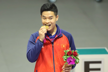 Xạ thủ Phạm Quang Huy đoạt danh hiệu VĐV tiêu biểu toàn quốc năm 2023