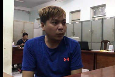 Cắt cổ bạn đồng tính cướp SH