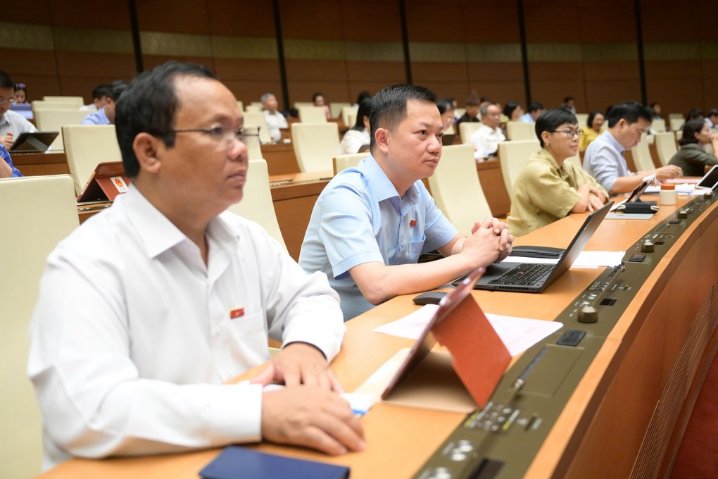 Quốc hội cho phép bán tang vật, phương tiện vi phạm hành chính - 1 Quốc hội cho phép bán tang vật, phương tiện vi phạm hành chính - 1