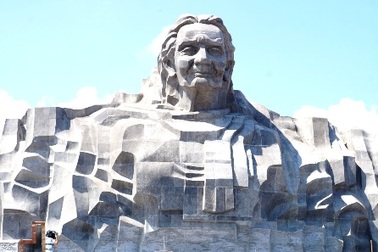 Ngắm Tượng đài Mẹ Việt Nam Anh hùng lớn nhất nước sắp khánh thành