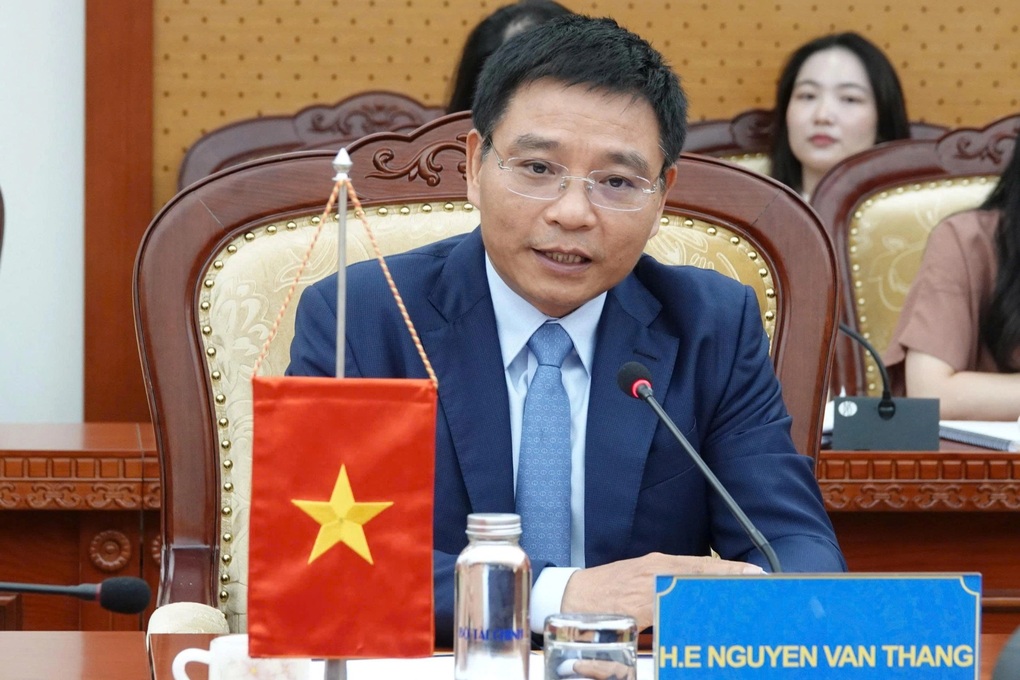 Bộ Tài chính làm việc với FTSE Russell về nâng hạng thị trường chứng khoán - 1 Bộ Tài chính làm việc với FTSE Russell về nâng hạng thị trường chứng khoán - 1