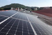 Điện mặt trời áp mái sẽ "cứu cánh" cho TPHCM?