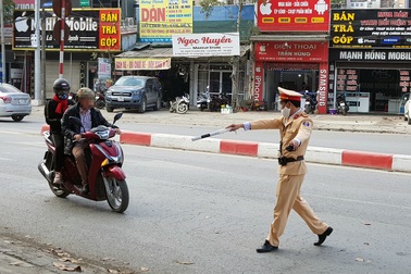 Cảnh sát giao thông "soi" Facebook, Zalo chặn đua xe trái phép