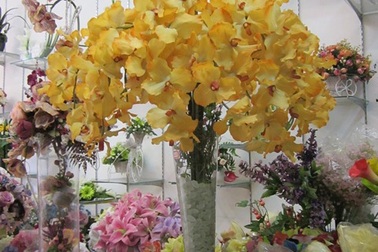  Hoa giả “nóng” dần vào mùa Tết