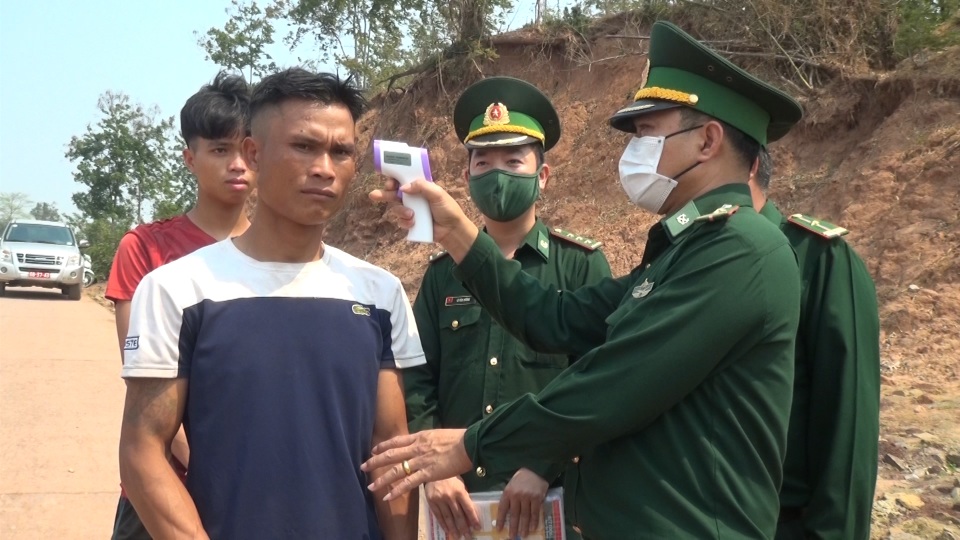 Bộ đội Biên phòng ngày đêm canh giữ cửa ngõ biên giới mùa dịch Covid - 2