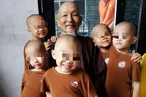 "Tịnh thất Bồng Lai" trục lợi từ thiện vì sự dễ dãi của các gameshow?