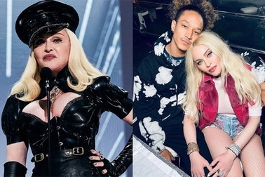 Madonna chia tay bạn trai kém 35 tuổi