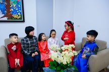 Dạy học sinh nhận lì xì "tinh tế"