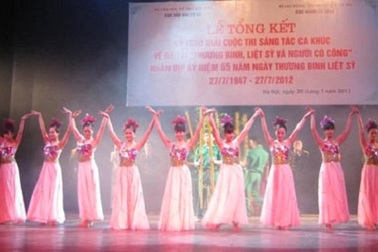 Viết tiếp những ca khúc về cách mạng