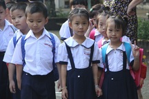 Vẫn còn tình trạng khen thưởng tràn lan ở bậc tiểu học