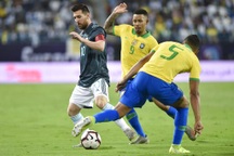 Messi chờ đợi thêm một năm để chinh phục Copa America