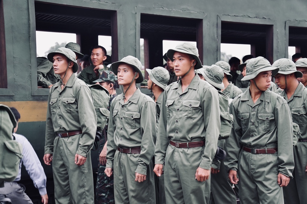 TPHCM mang phim Địa đạo và Mưa đỏ tới đặc khu Côn Đảo - 1