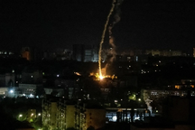 Phòng không Ukraine đẩy lùi màn tập kích của Nga vào Kiev